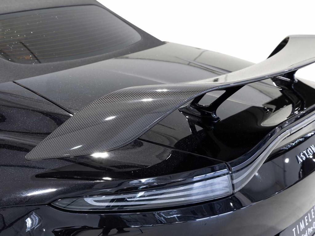 Aston Martin Vantage