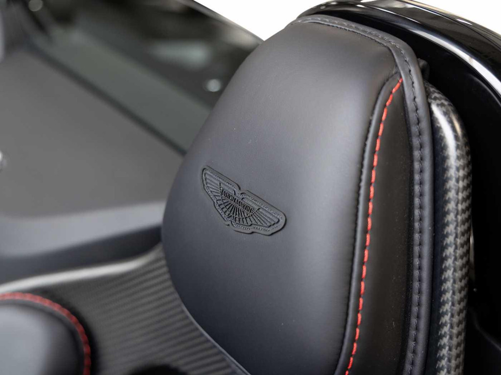 Aston Martin Vantage