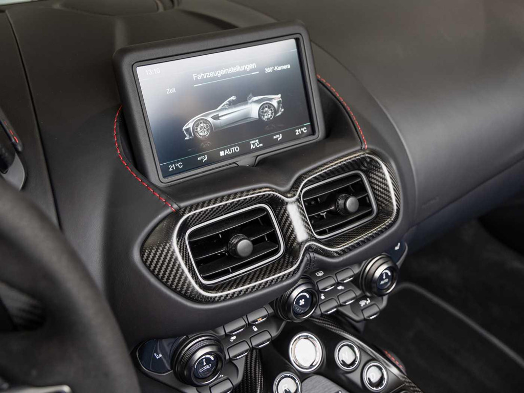 Aston Martin Vantage