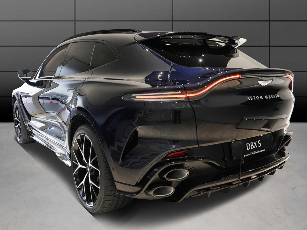 Aston Martin DBX