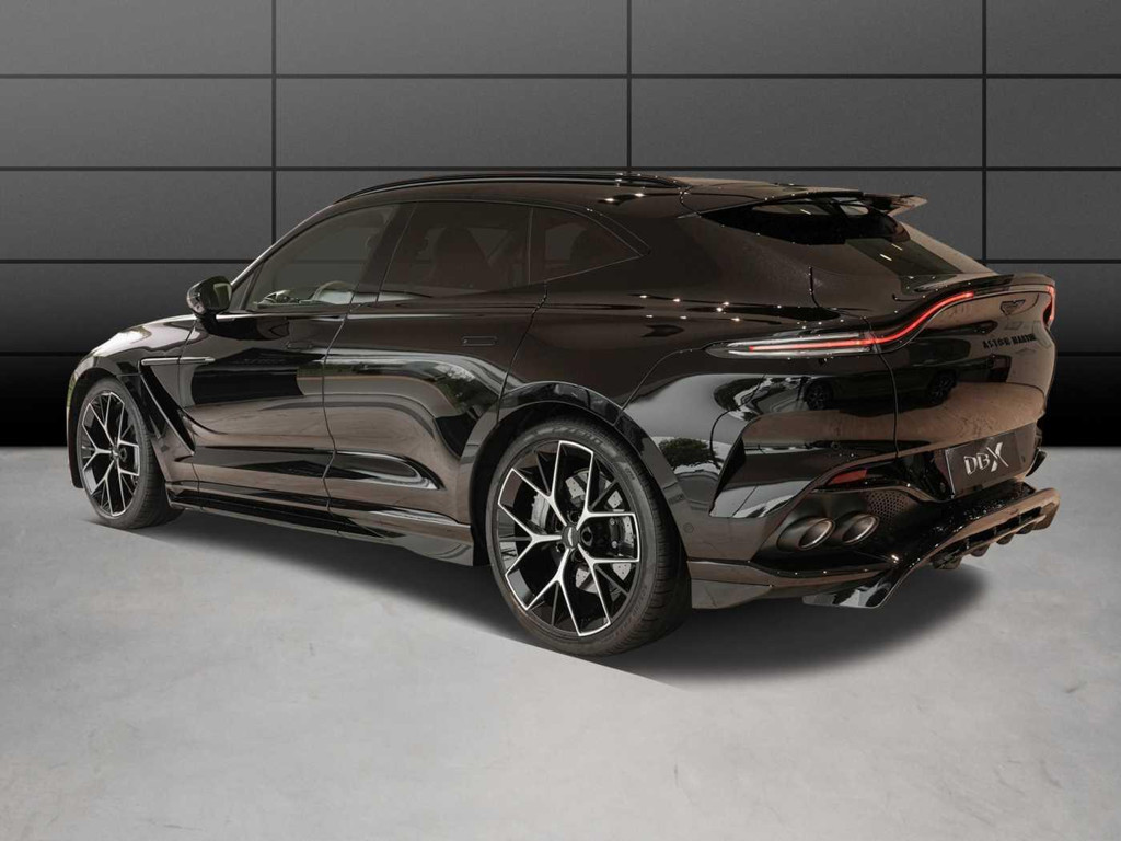 Aston Martin DBX