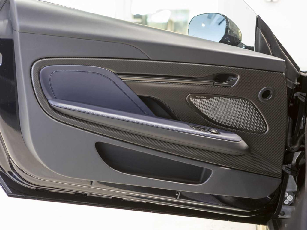 Aston Martin Vanquish