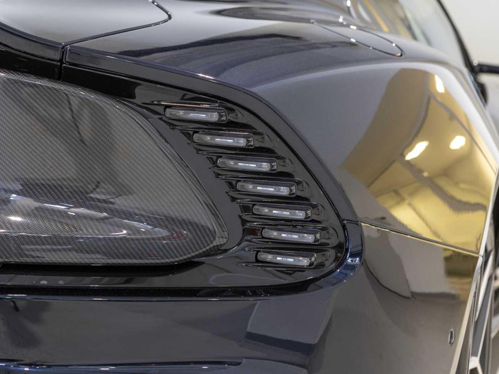 Aston Martin Vanquish