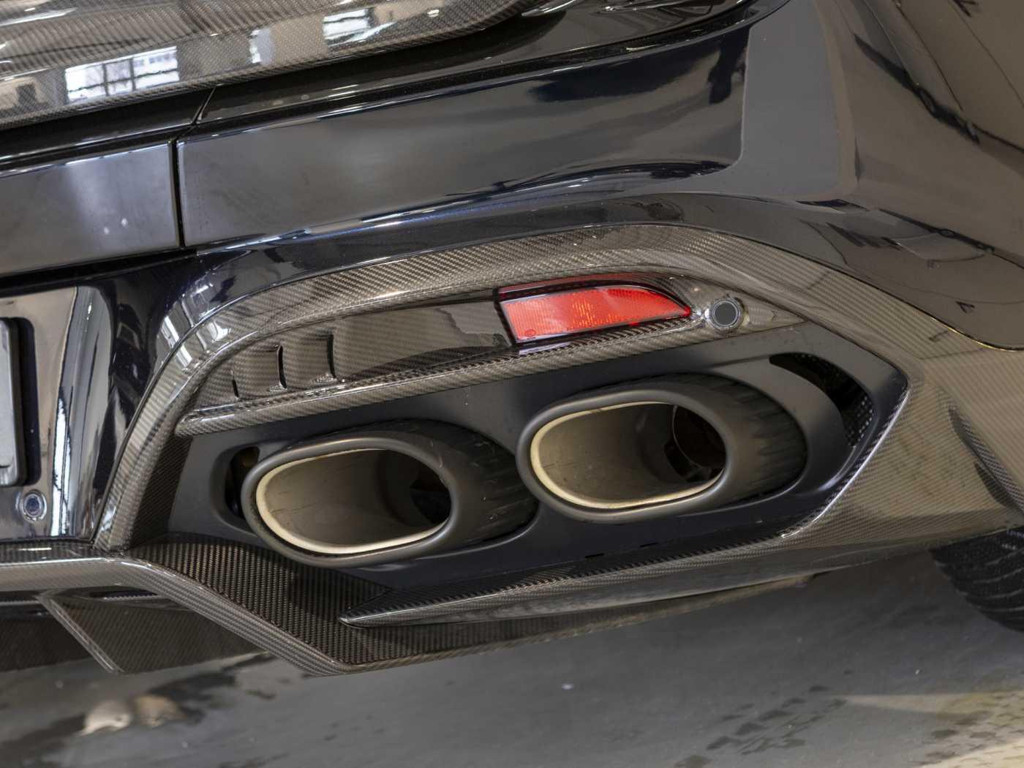 Aston Martin Vanquish