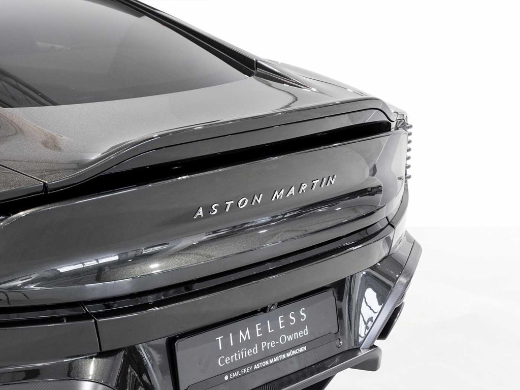 Aston Martin Vanquish