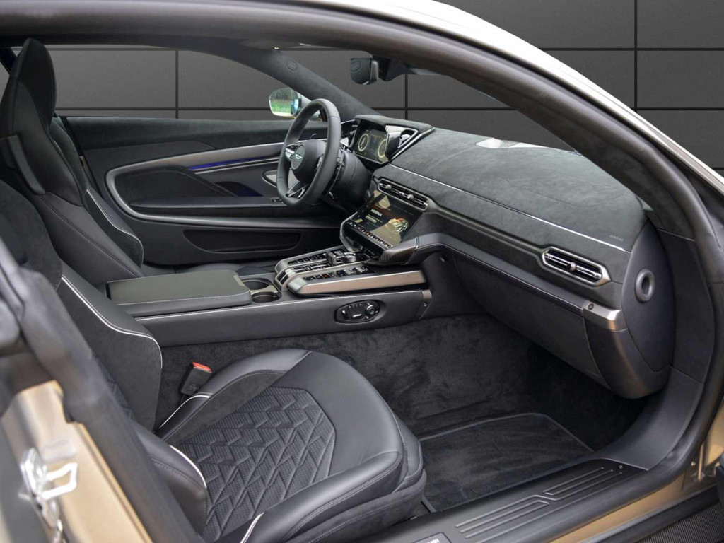 Aston Martin Vanquish