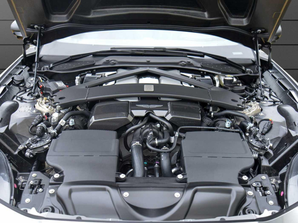 Aston Martin Vanquish