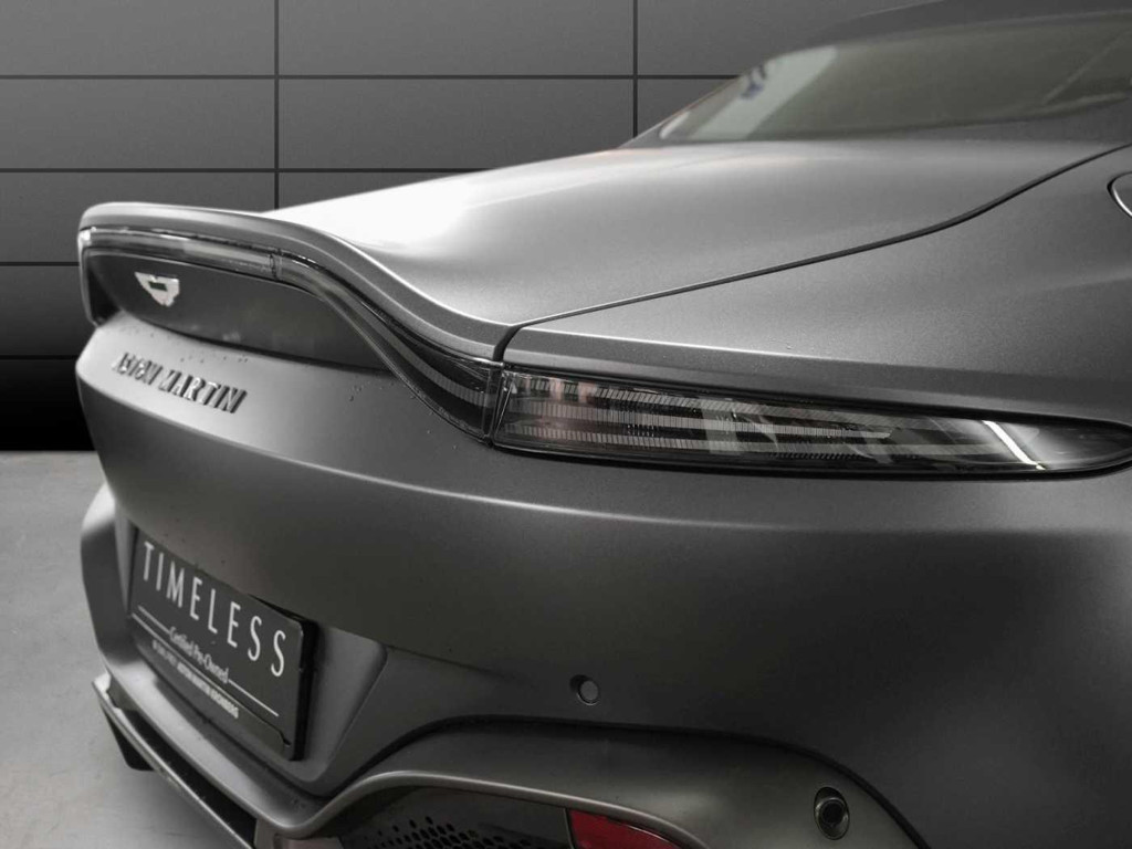 Aston Martin V8 Vantage