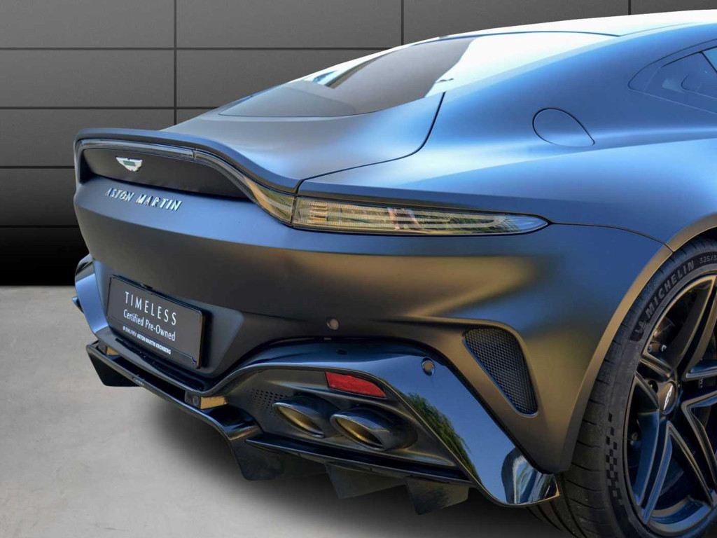 Aston Martin V8 Vantage