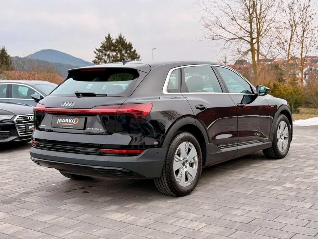 Audi e-tron