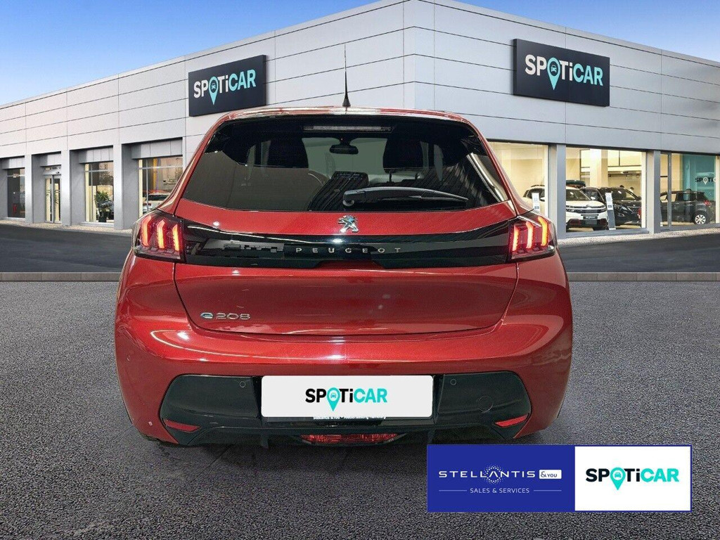 Peugeot e-208