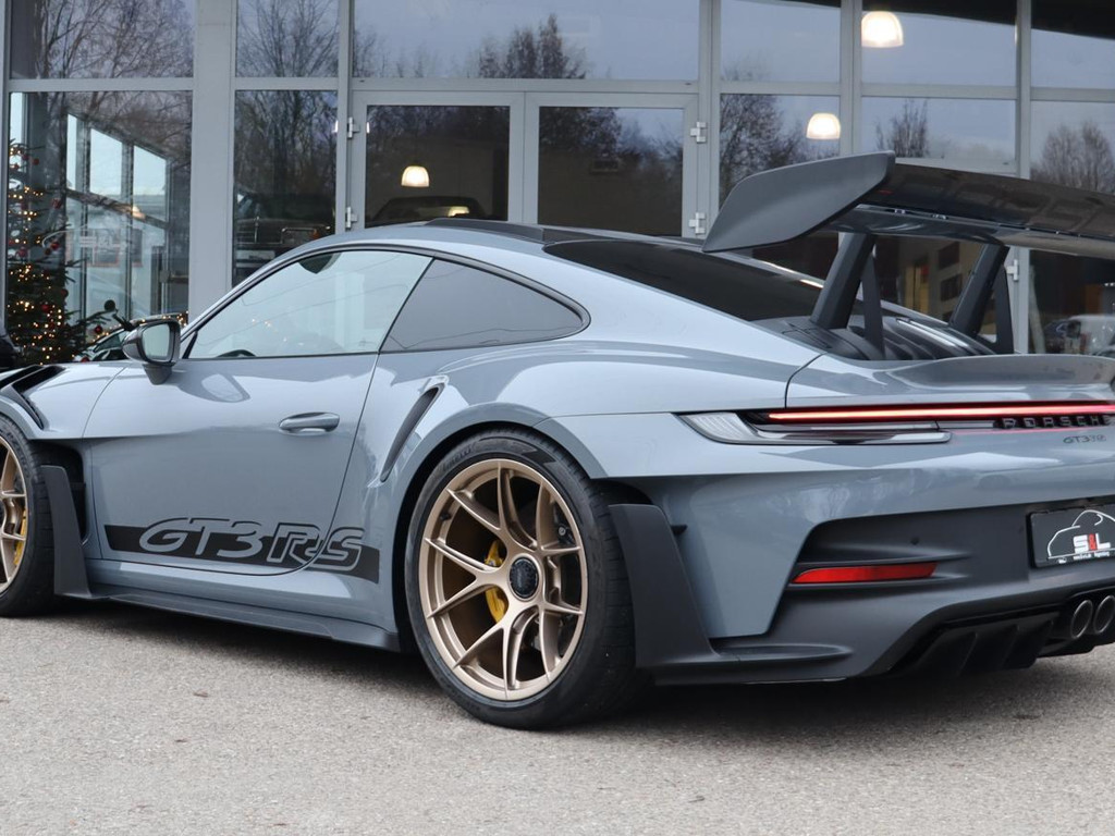 Porsche 992