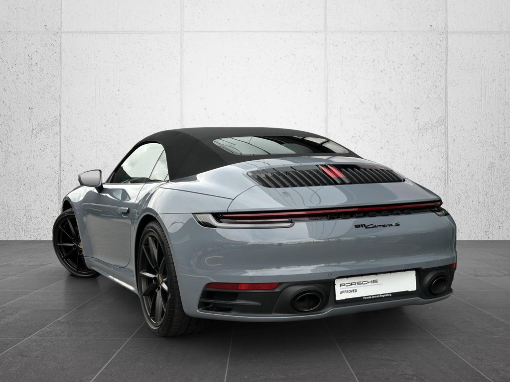 Porsche 992