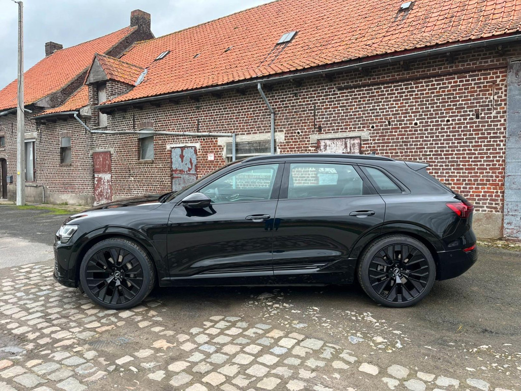 Audi Q8 e-tron