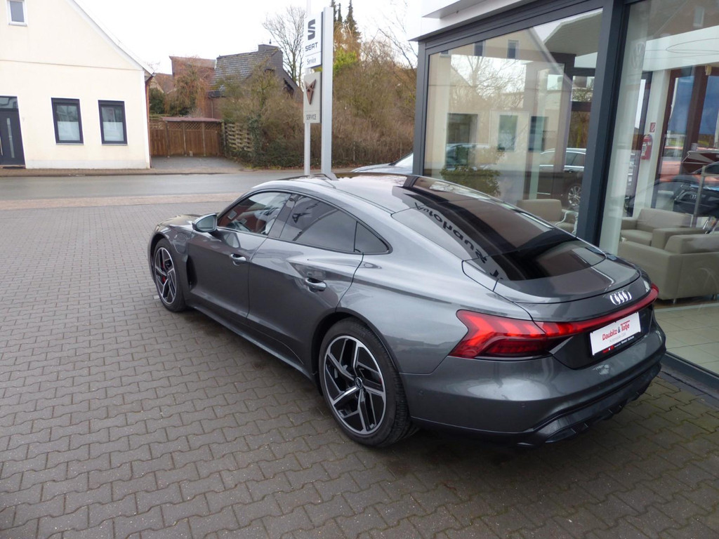 Audi e-tron GT