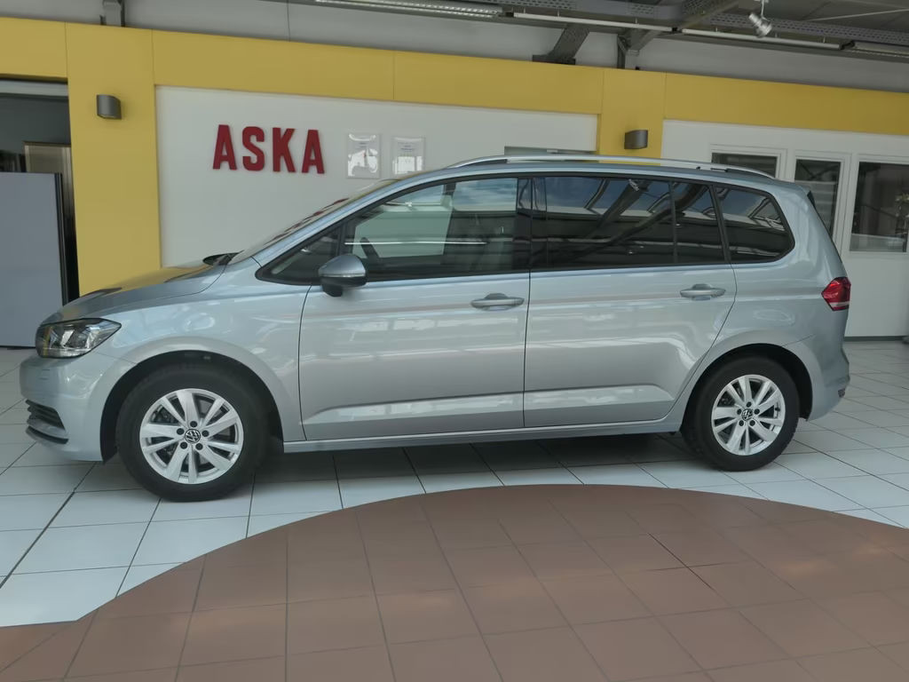 Volkswagen Touran 2024 Benzine