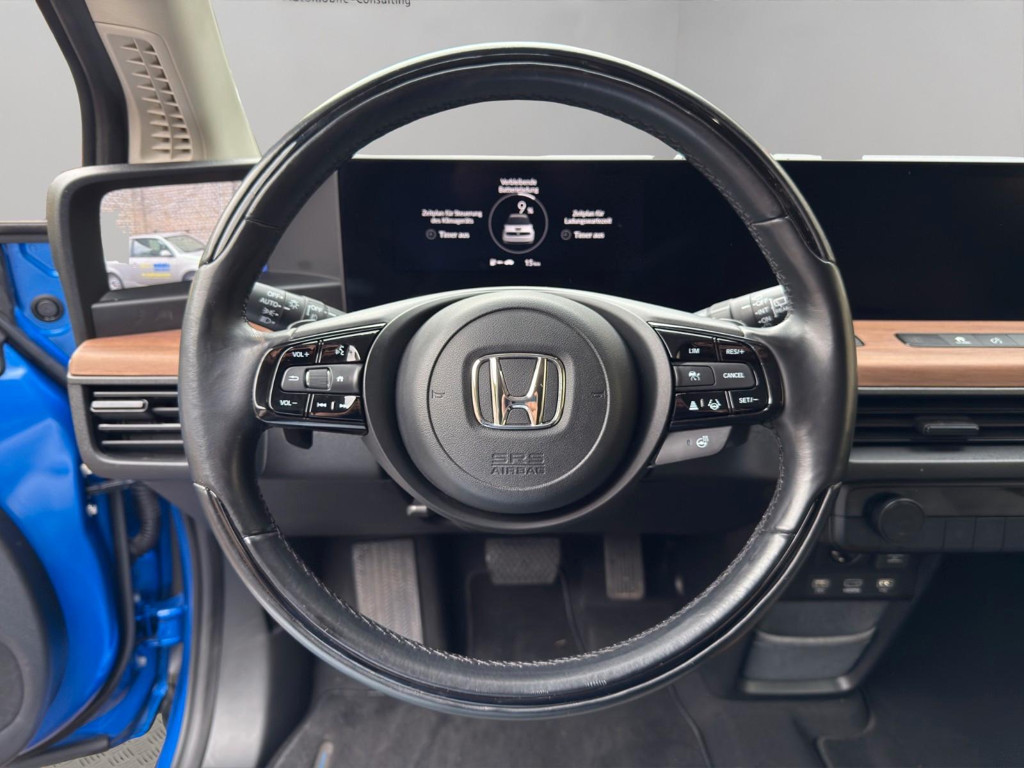 Honda e