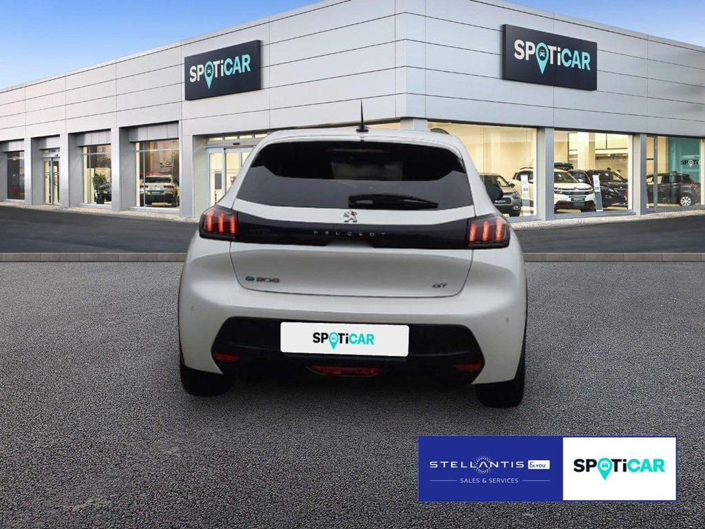 Peugeot e-208