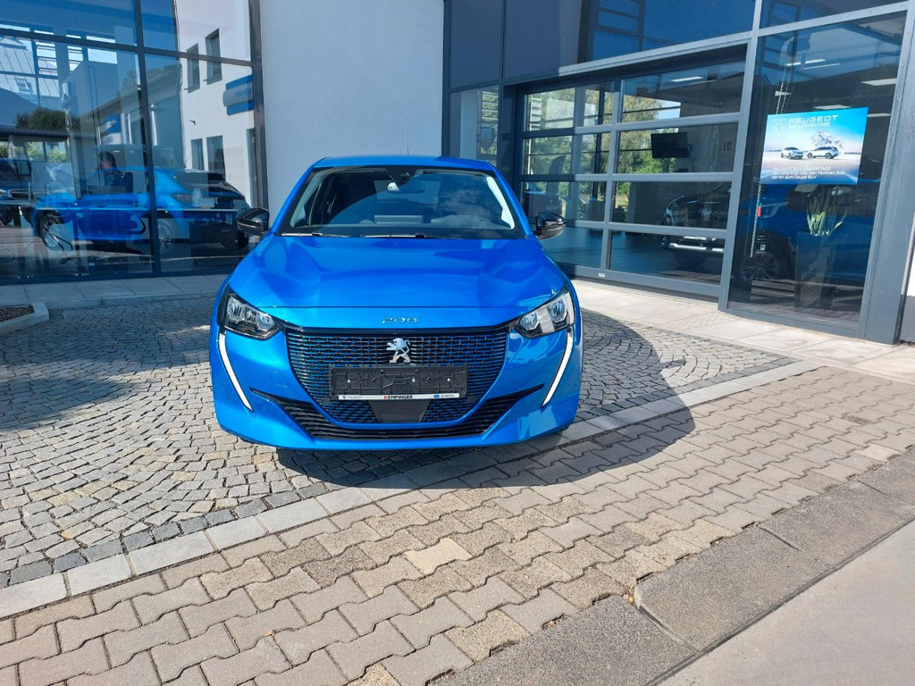 Peugeot e-208