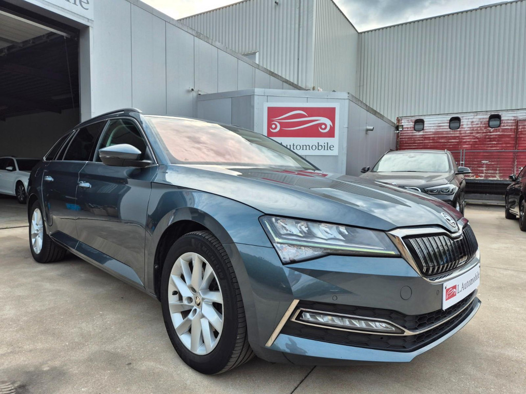 Skoda Superb 2021 Hybride Benzine