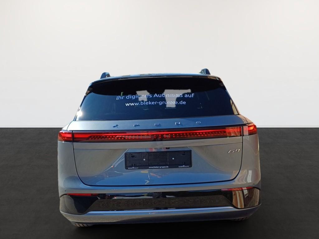 Xpeng G9