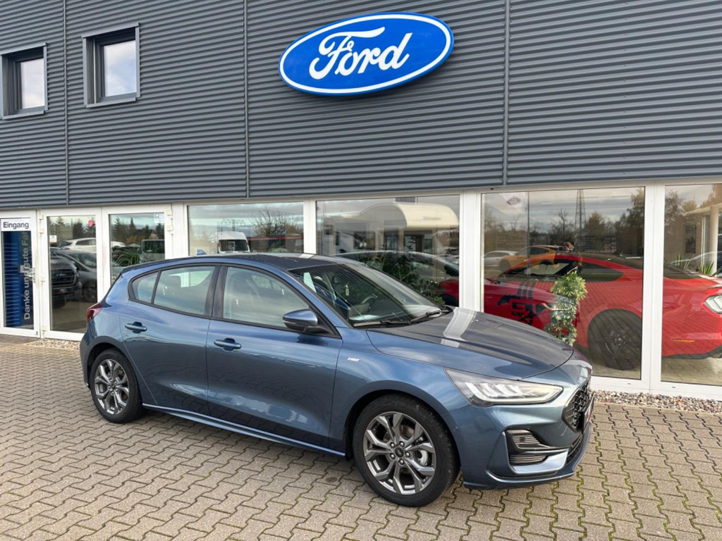 Ford Focus 2023 Benzine