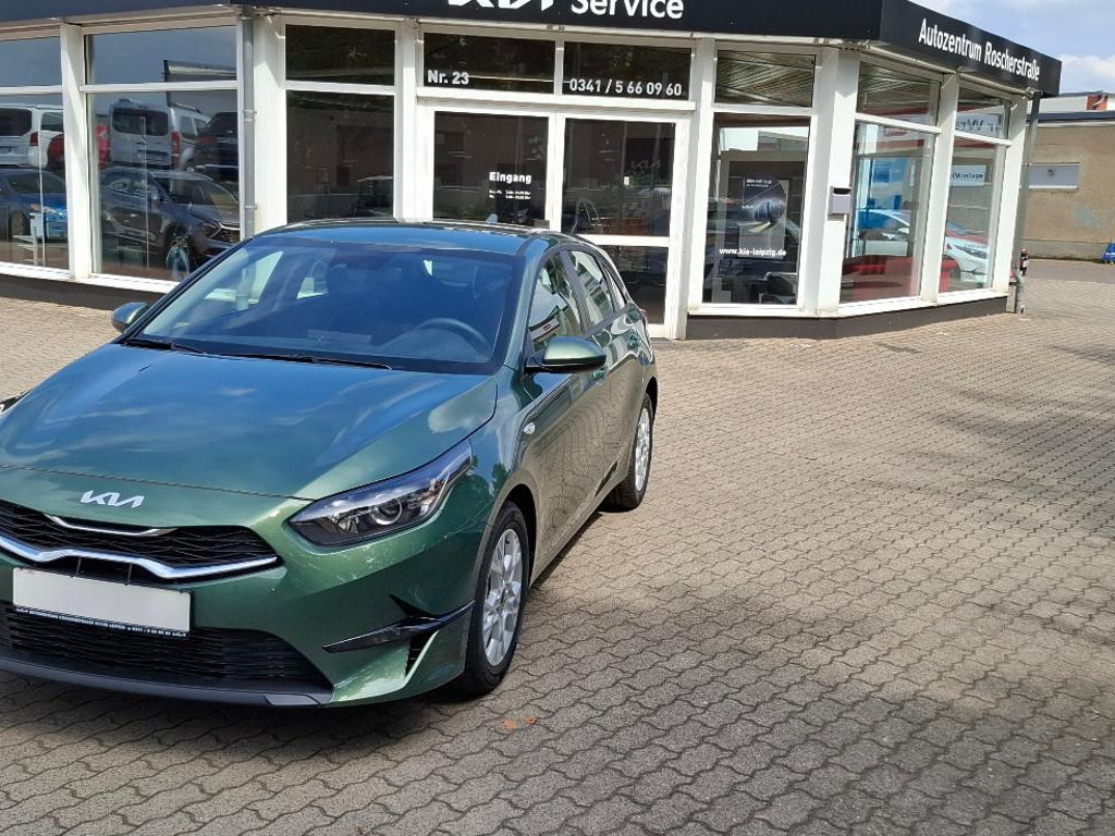 Kia Ceed 2024 Benzine