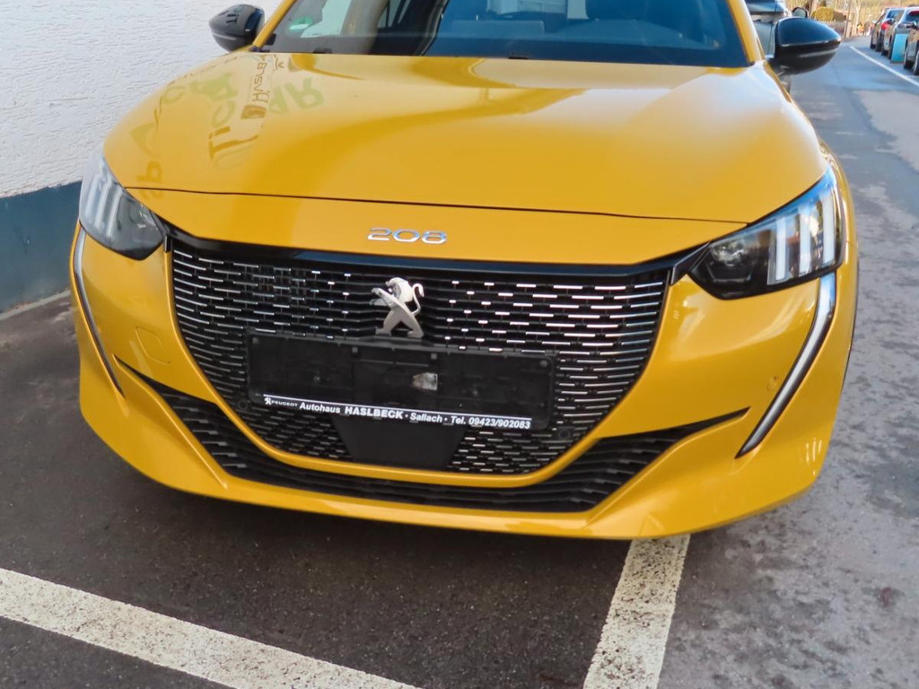 Peugeot 208 2022 Benzine