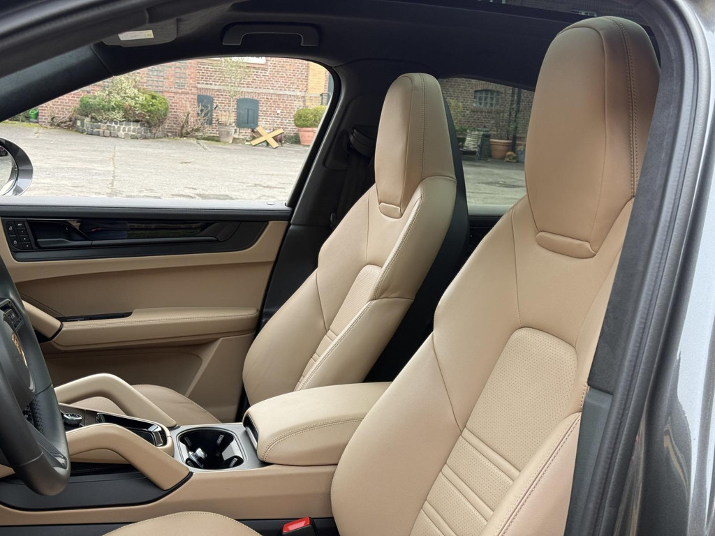 Porsche Cayenne 2024 Benzine