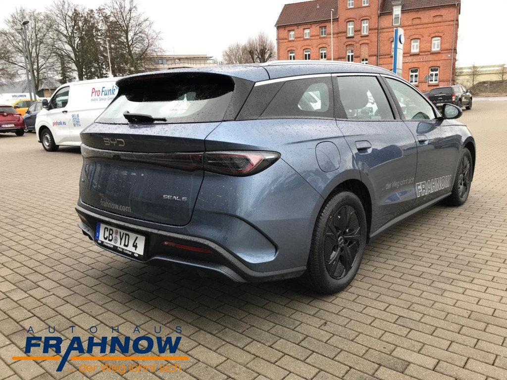 BYD Seal 6