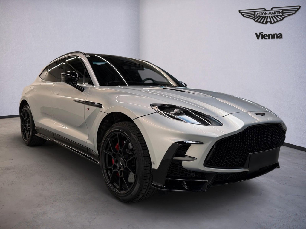 Aston Martin DBX
