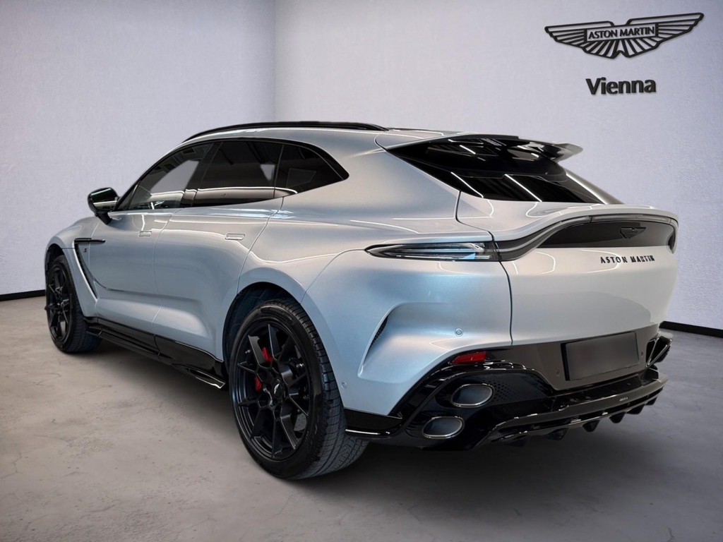 Aston Martin DBX