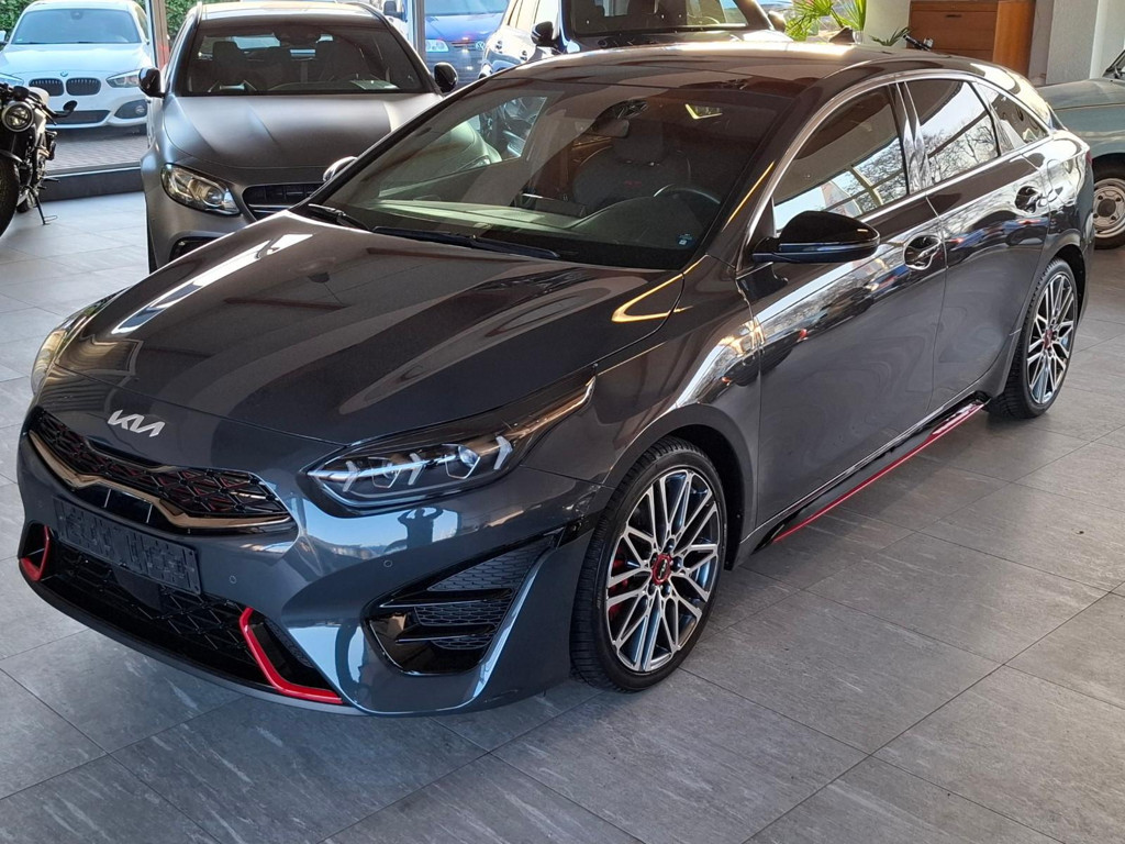 Kia ProCeed