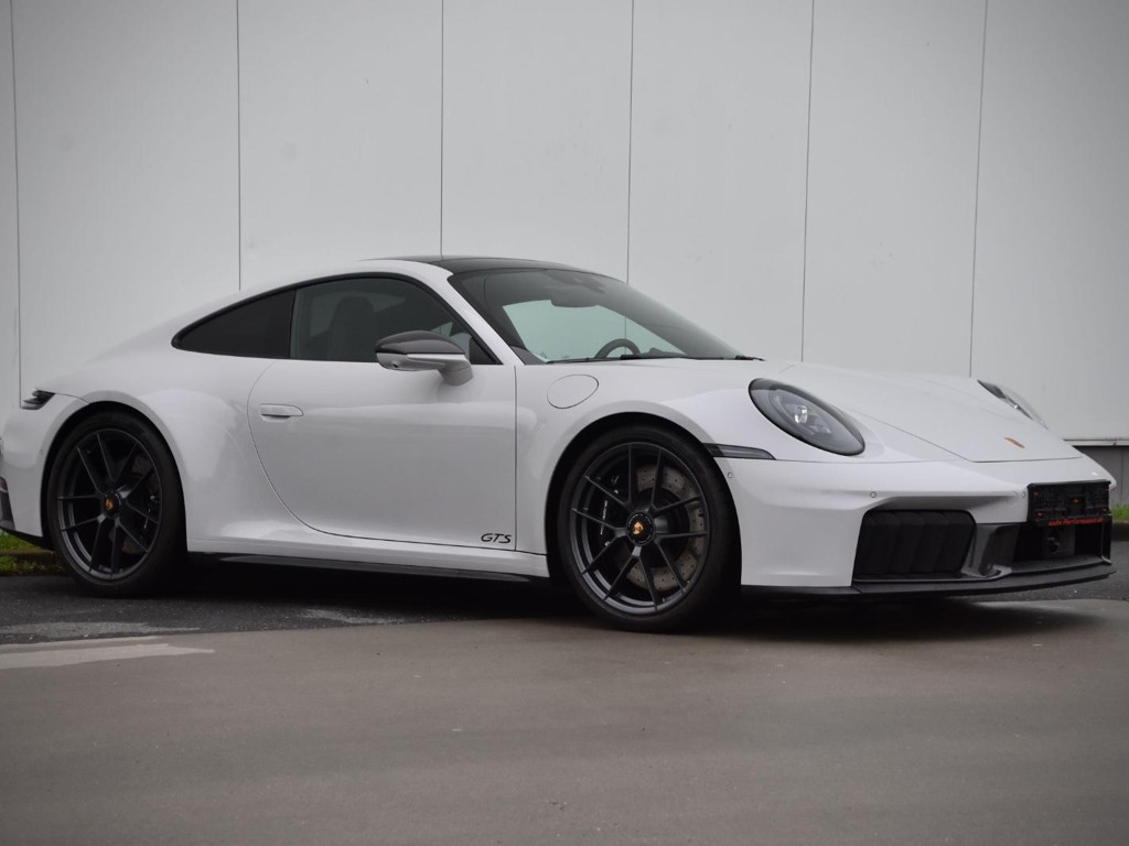 Porsche 992