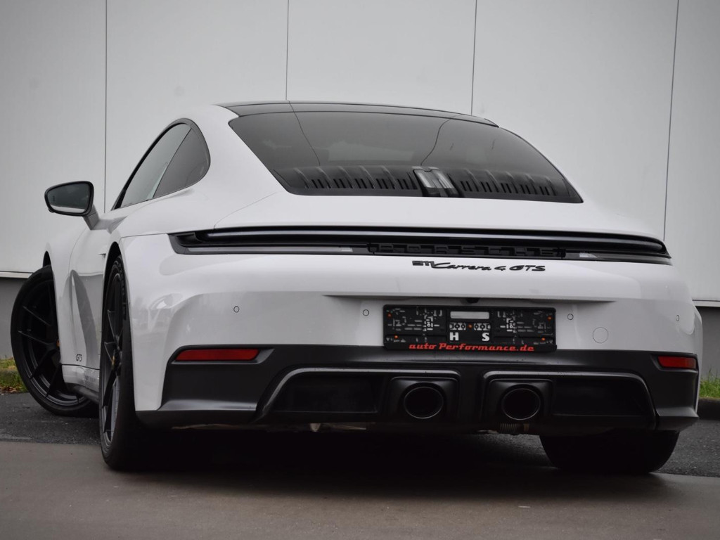 Porsche 992