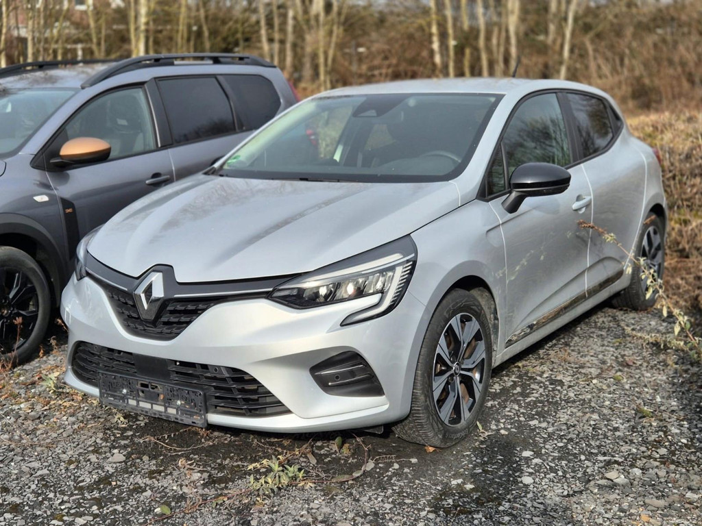 Renault Clio 2023 Benzine