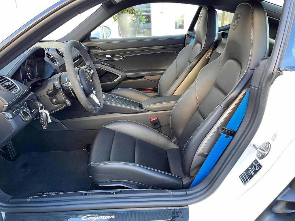 Porsche Cayman