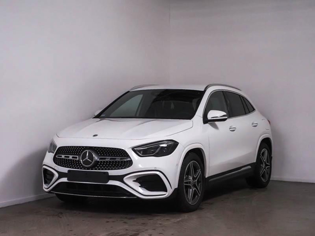 Mercedes-Benz GLA-Klasse 2024 Benzine