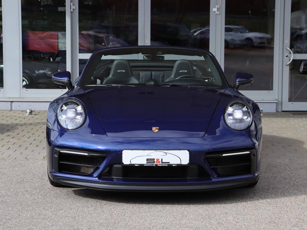Porsche 992