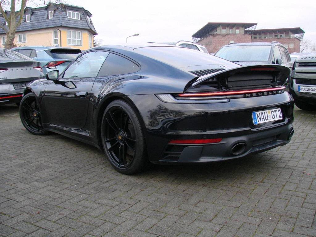 Porsche 992