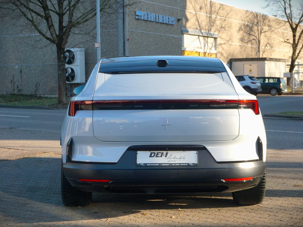 Polestar 4