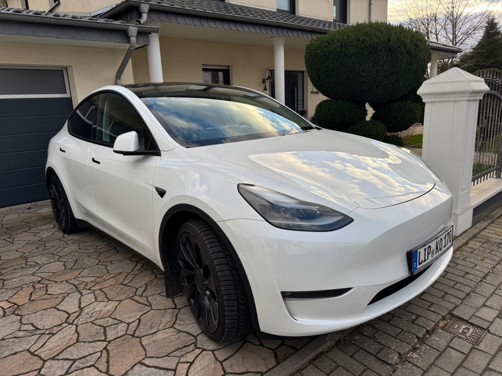 Tesla Model Y 2024 Elektrisch