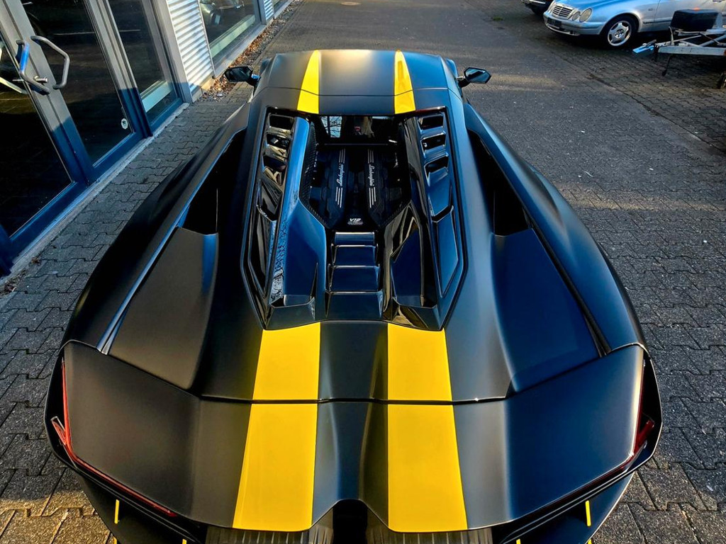 Lamborghini Revuelto