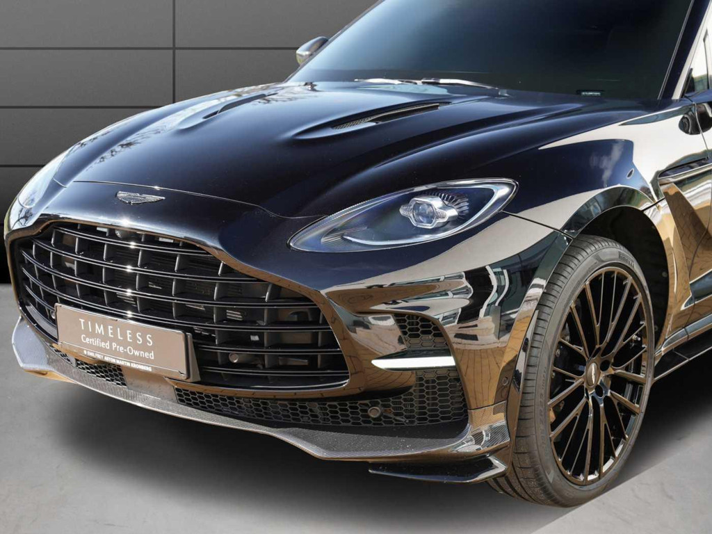 Aston Martin DBX