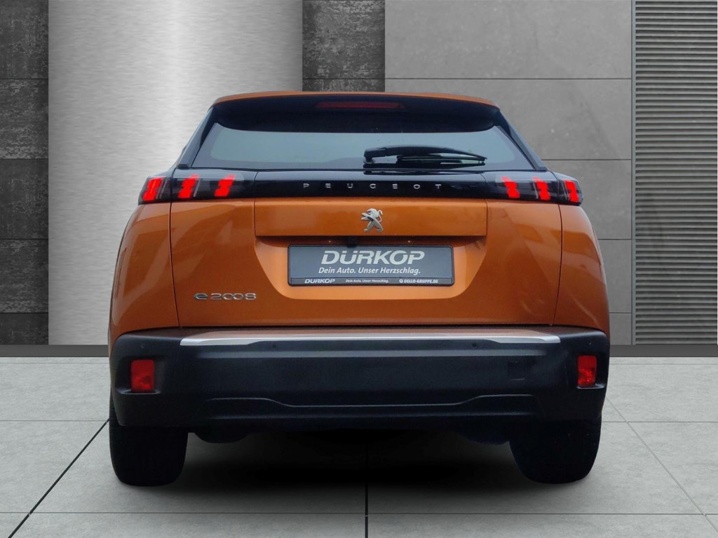 Peugeot e-2008