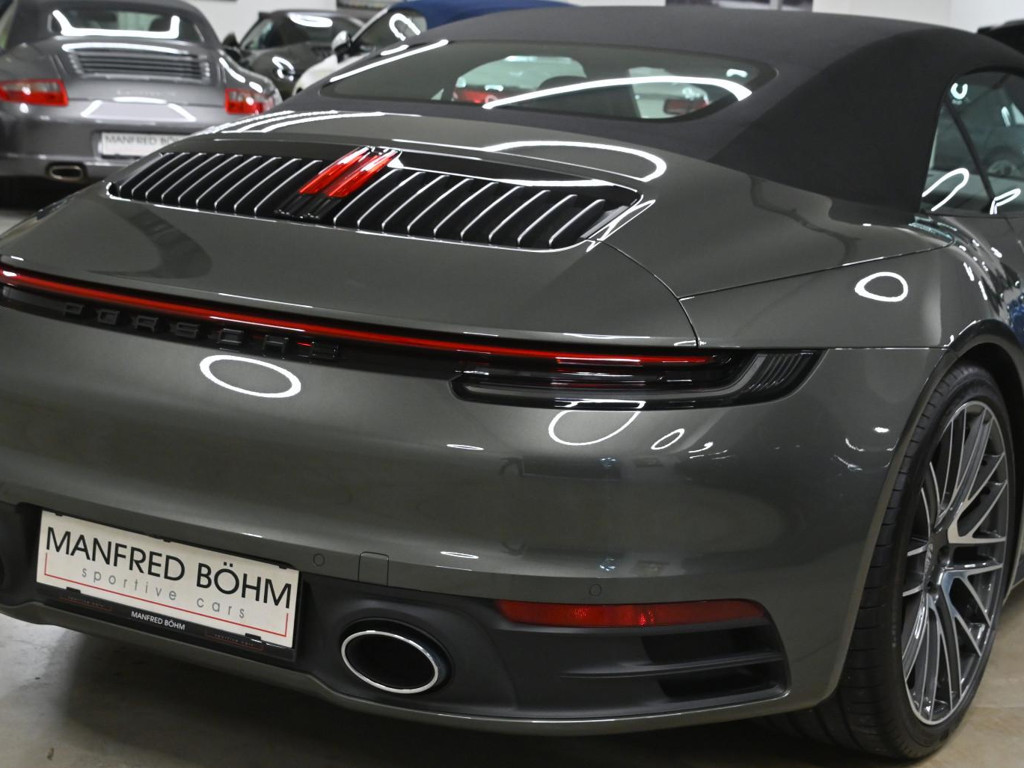 Porsche 992