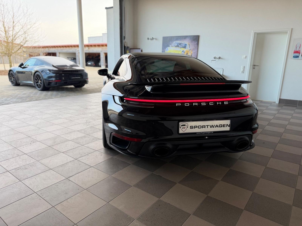 Porsche 992