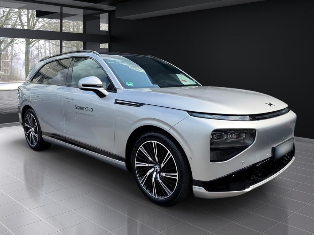 Xpeng G9