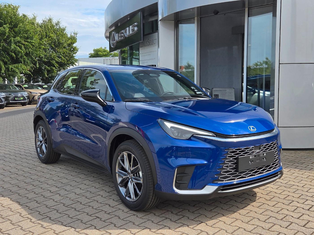 Lexus LBX