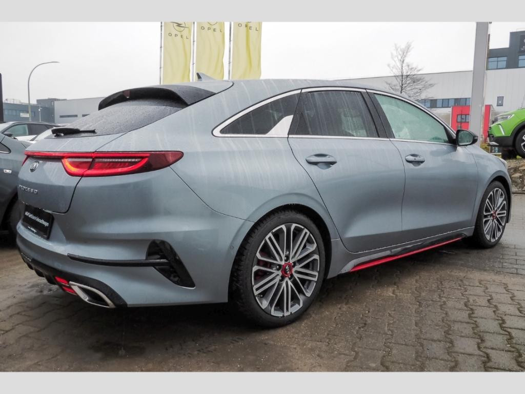 Kia ProCeed